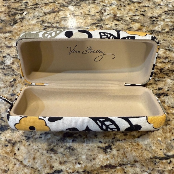 Vera Bradley “Go Wild” Aviator Sunglasses w/ Matching Floral Case - Picture 3 of 8